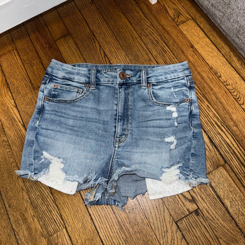 American Eagle Curvy Hi-Rise Shortie Jean Shorts Women’s Size 8 Blue Distressed